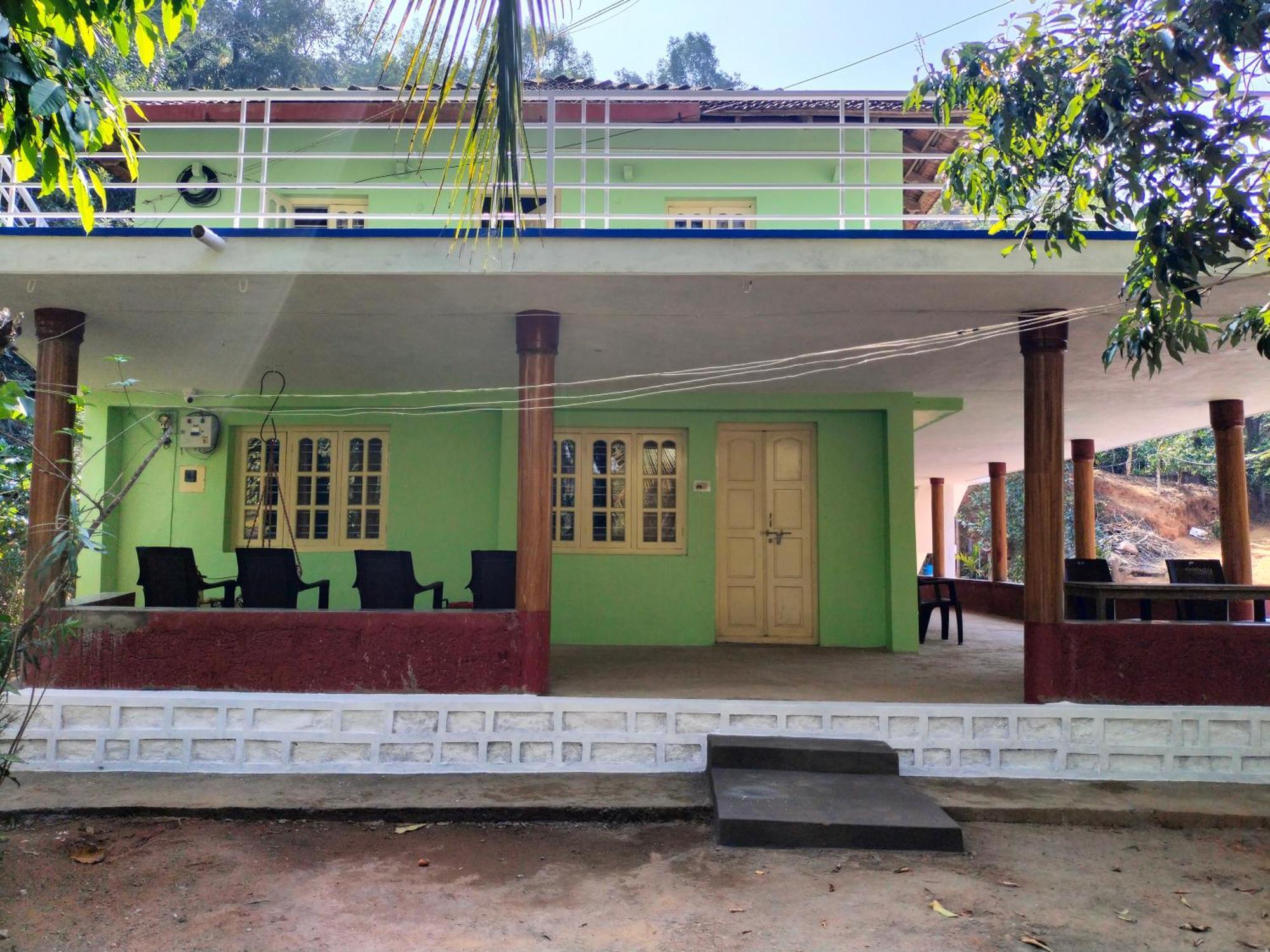 Sambrama Wood House Villa Madikeri Eksteriør billede