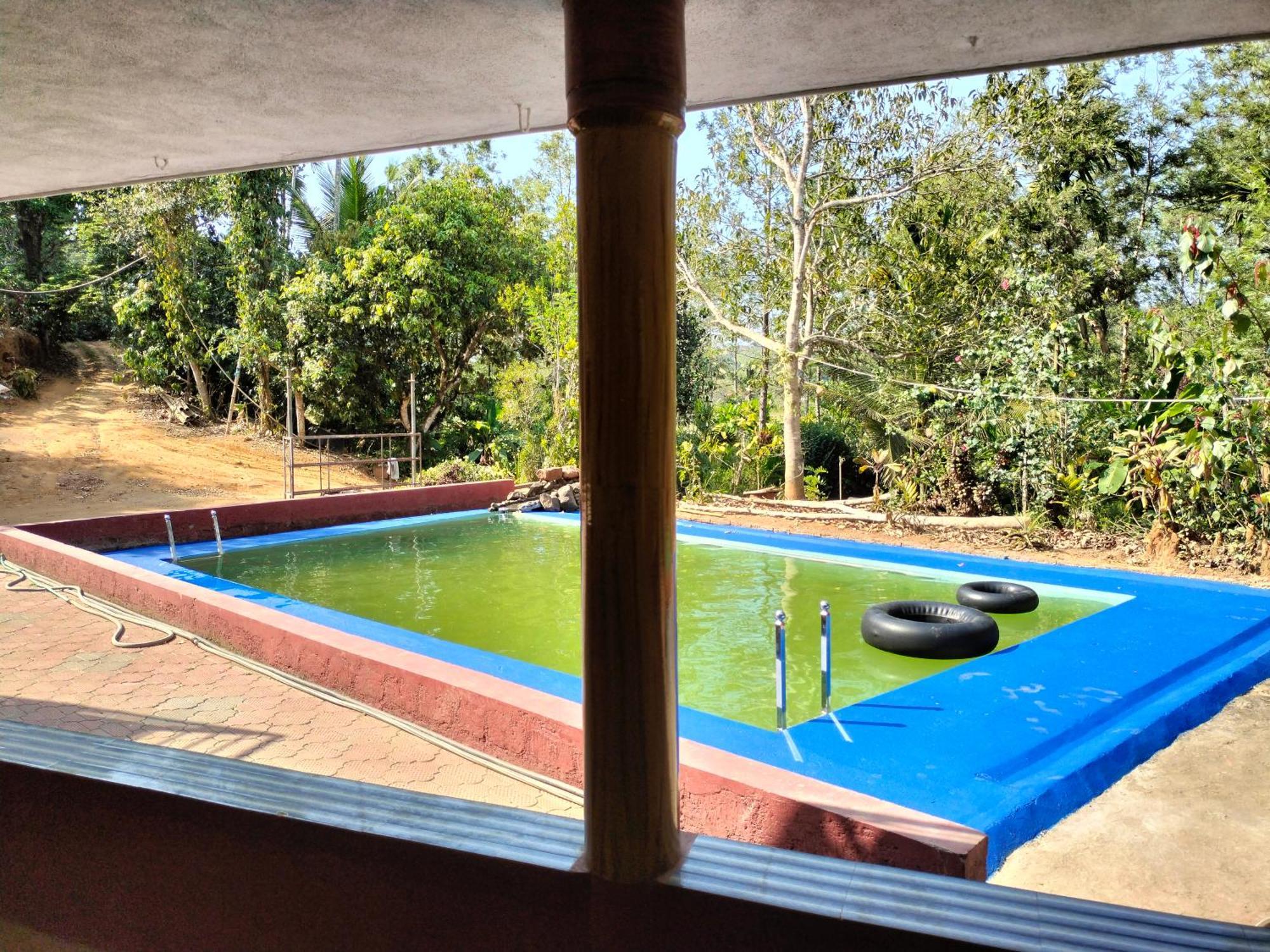 Sambrama Wood House Villa Madikeri Eksteriør billede